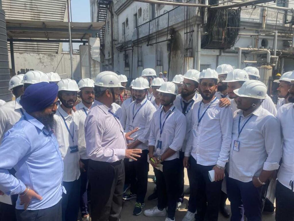  Industrial visit of students of B. Pharmacy