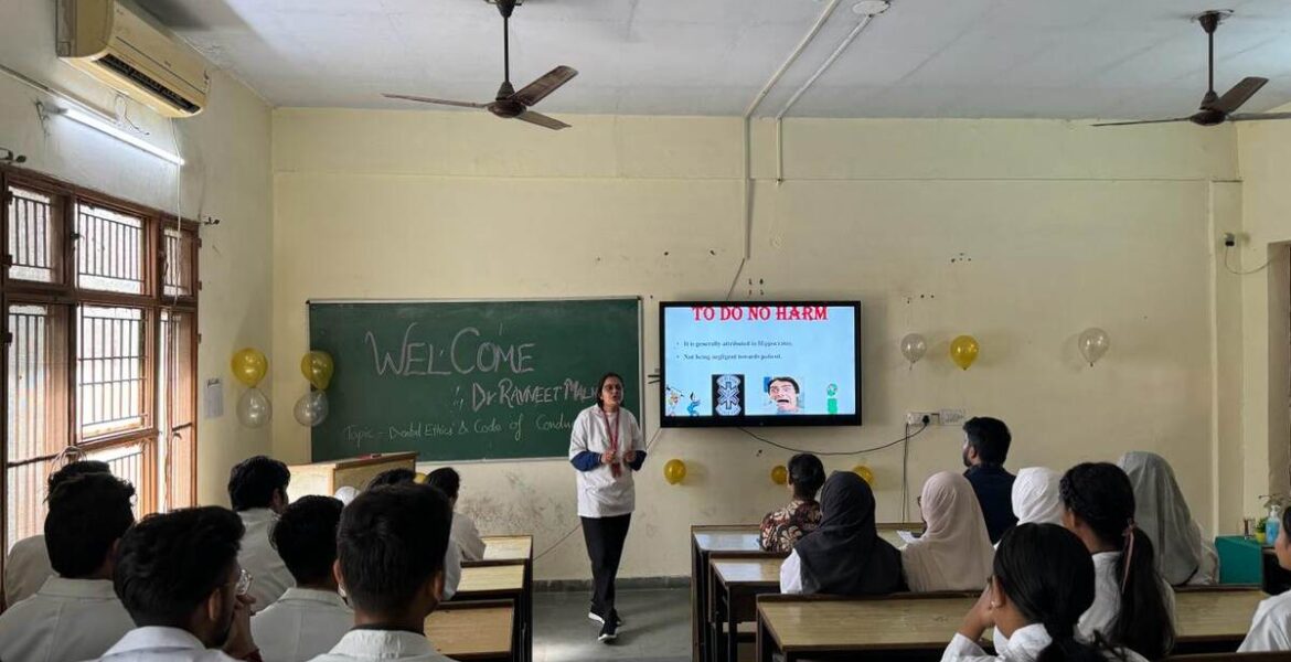 WhatsApp Image 2024-03-14 at 2.57.41 PM (4)