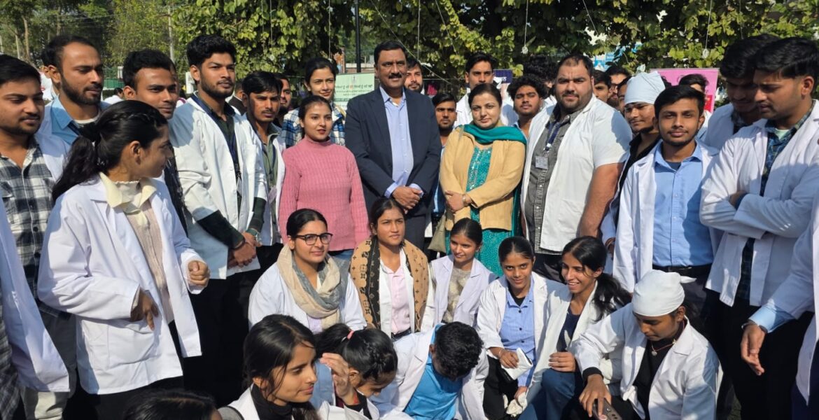 WhatsApp Image 2025-11-26 at 4.19.21 PM (1)